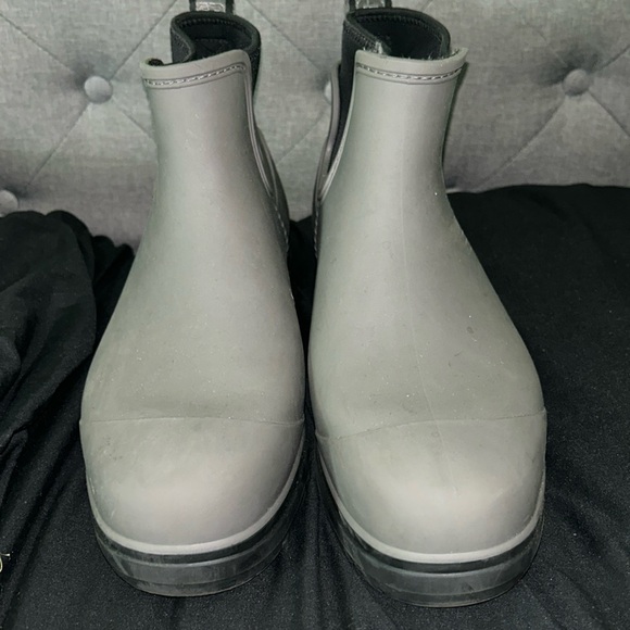 UGG Gray Ankle Boots - Picture 1 of 5